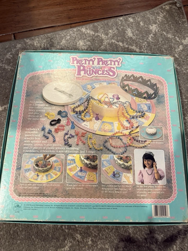 Juego de Vestir Joyería Princesa Bonita De Colección 1990 Dorado CASI COMPLETO Foto 2 de 4
