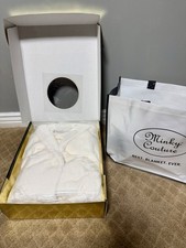 NWT Minky Couture White Super Soft Designer Robe Adult M/L Brand New