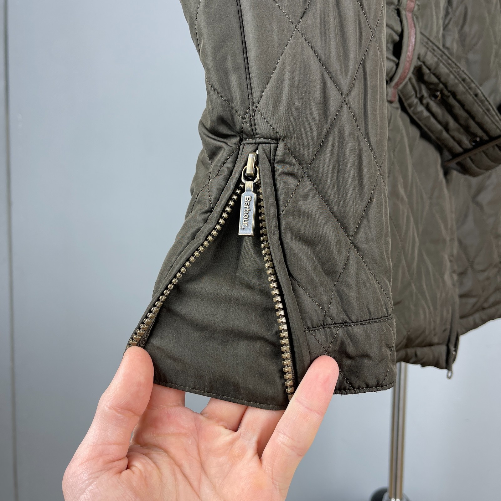 Barbour x Land Rover Women's “Clovencrag Quilt” Jacket – Size EU38 / UK 12 / US8 image 8