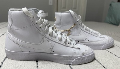 Nike Women s Blazer Mid  77 LX Lucky Charms - Size 6 - DM0850-100 White