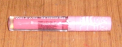 Wet N Wild - Ice Cream Bee Lipgloss - Saucy Strawberry
