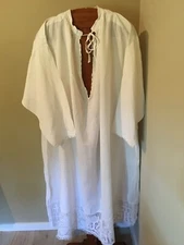 Alb whit a beautiful lace