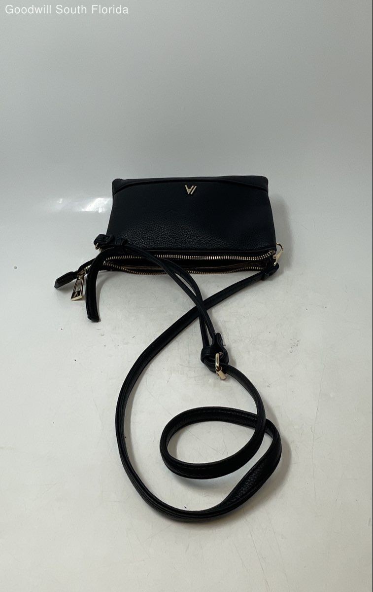 Izzy & Ali Womens Black Pebbled Leather Zipper Adjustable Strap Crossbody Bag View 2