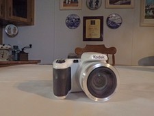 Kodak Pixpro AZ421 Digital Camera