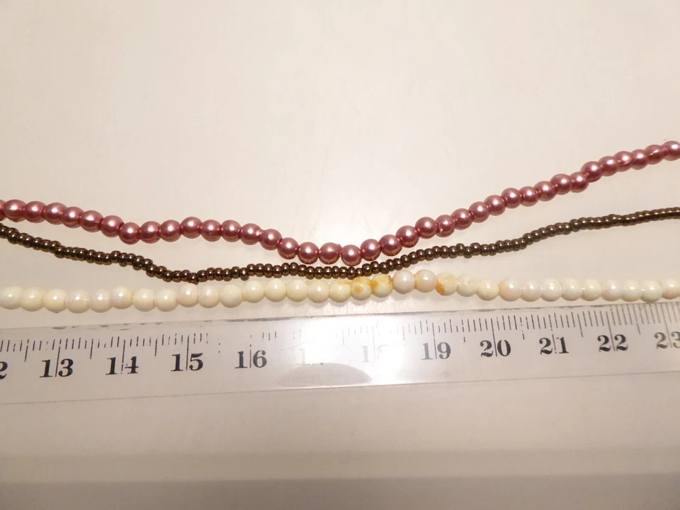 Konvolut Schmuck Kunstperlen Ketten Hutnadeln Brosche Armreifen Metall Glas 302g - Bild 4 von 4