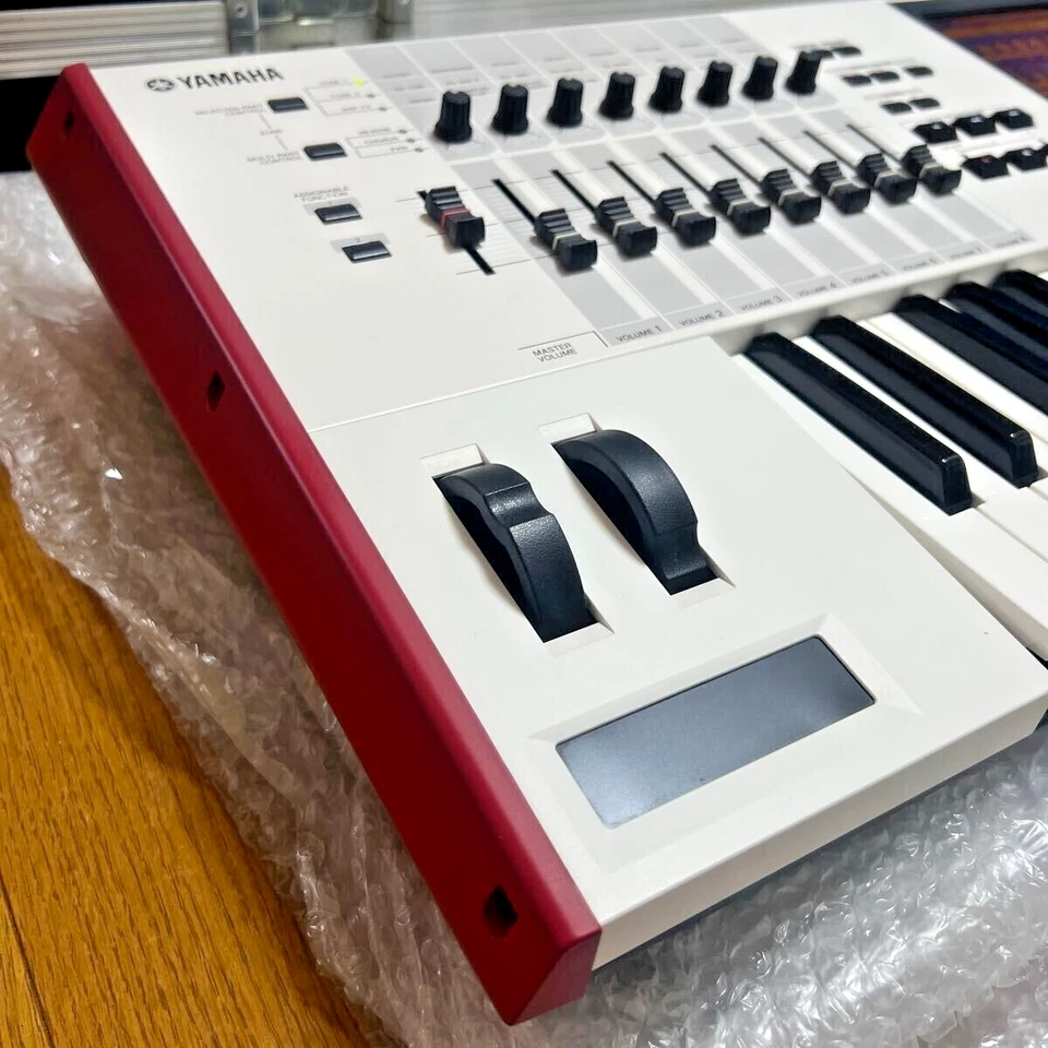 Yamaha MOTIF XF6 61-Key Music Synthesizer Workstation - Versand aus Japan - Bild 2 von 4