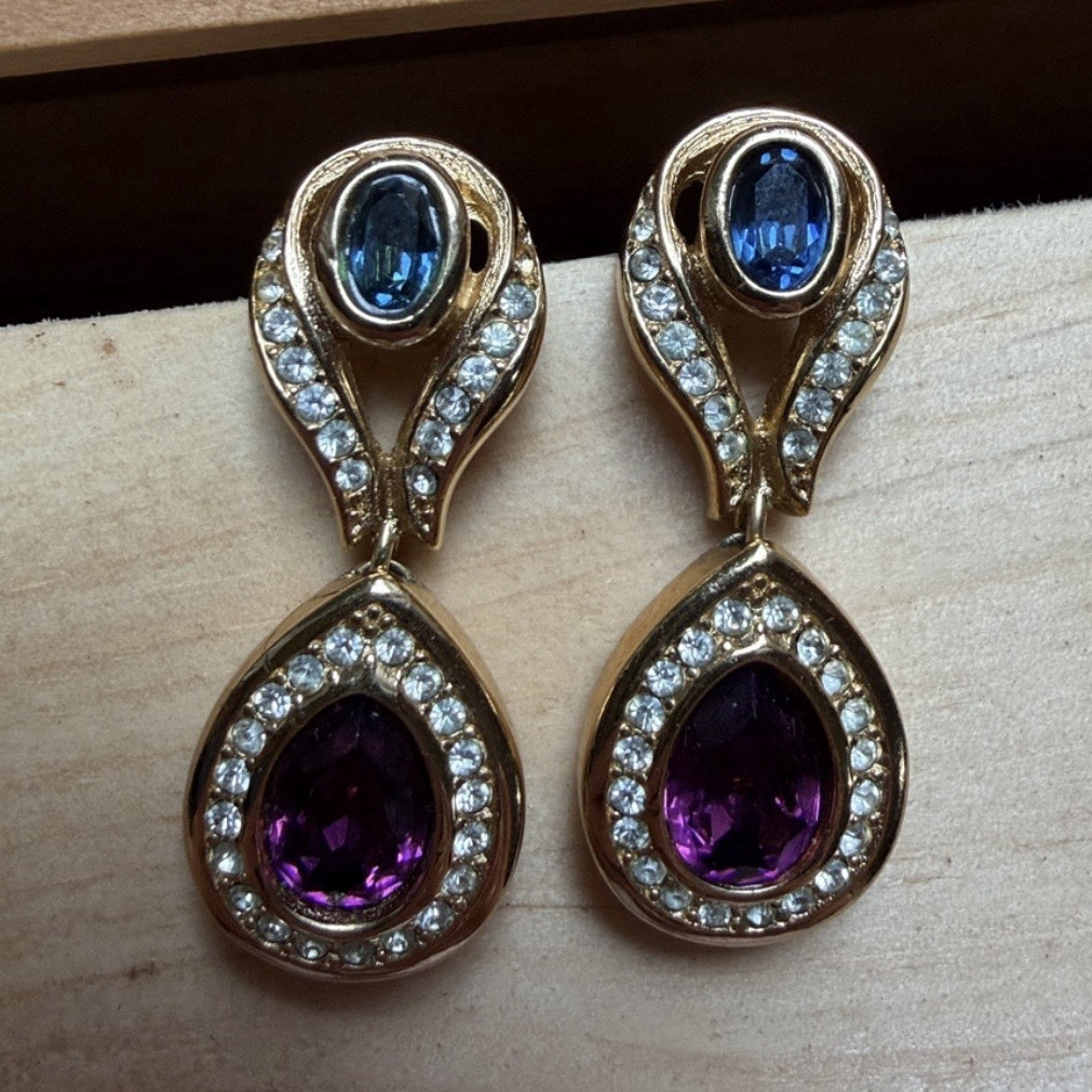 Vintage Gold Tone Dangle Post Back Earrings Amethyst Sapphire Rhinestone Halo