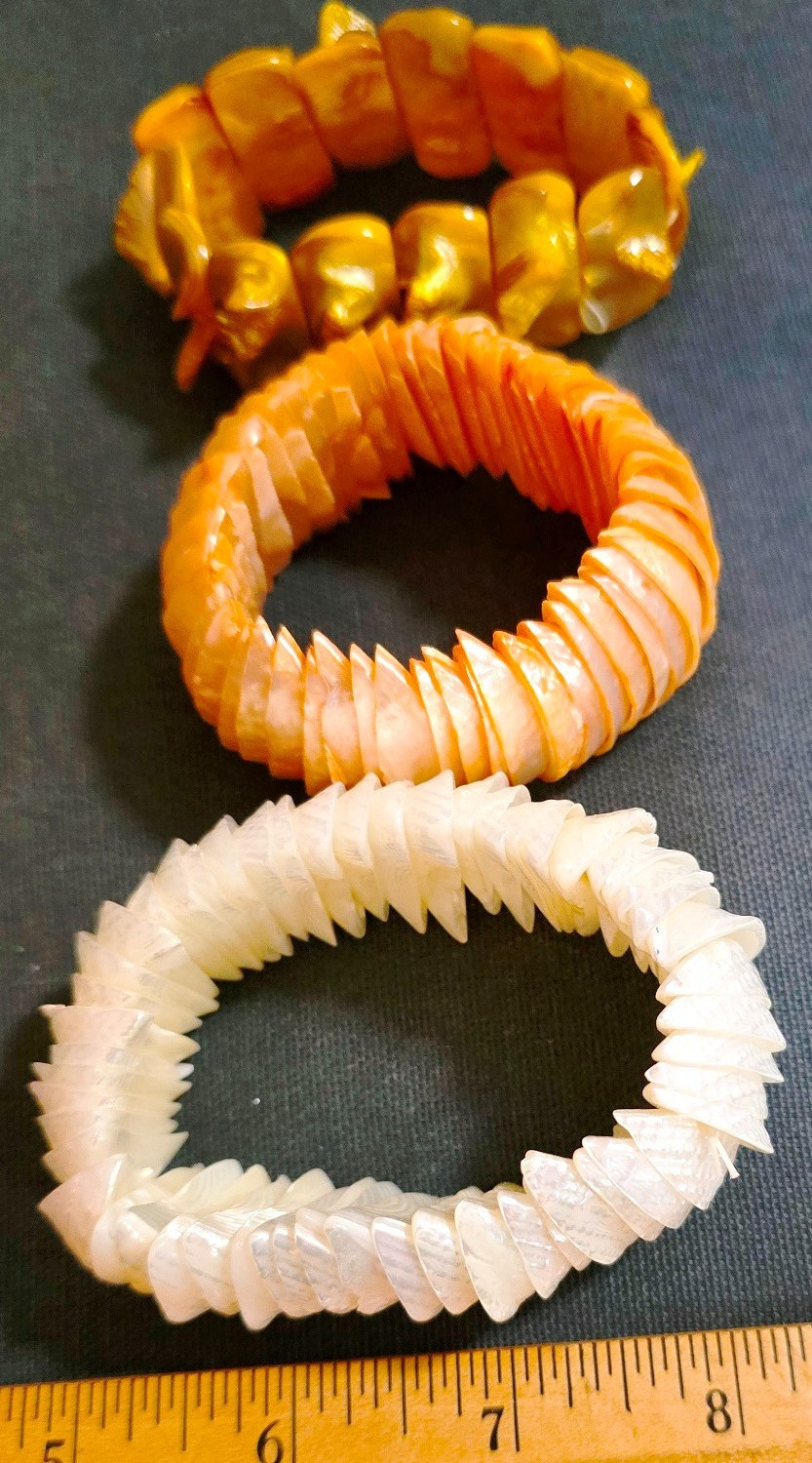 Cool 3pc Shell Styled Stretch Bracelets + Extra - image 7