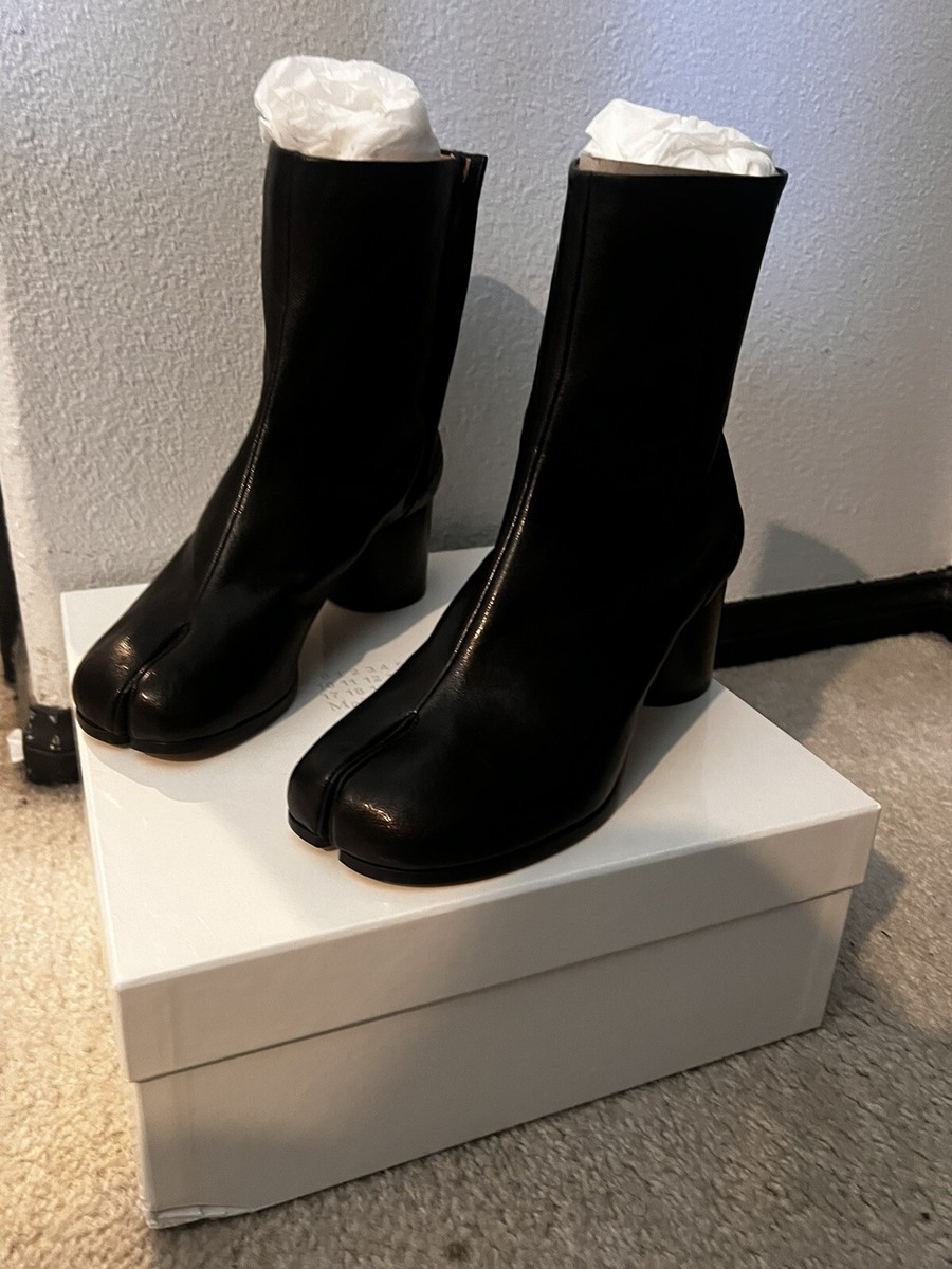 BRAND NEW Maison Margiela Black Tabi Ankle Boots EU 37 US 7 Womens