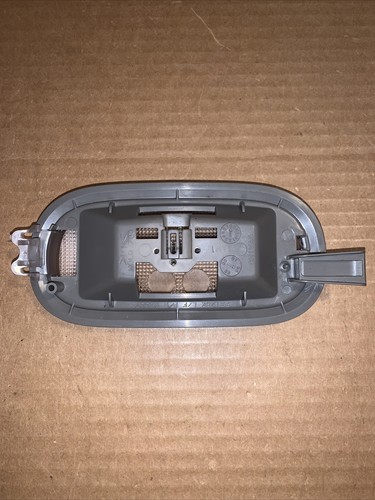 2003-2010 GM Chevy Silverado GMC Sierra 1500 Gray interior dome light - Picture 2 of 2