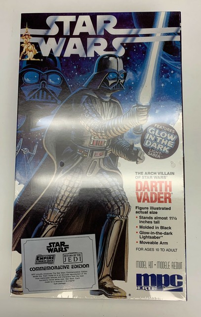 darth vader muñeco grande