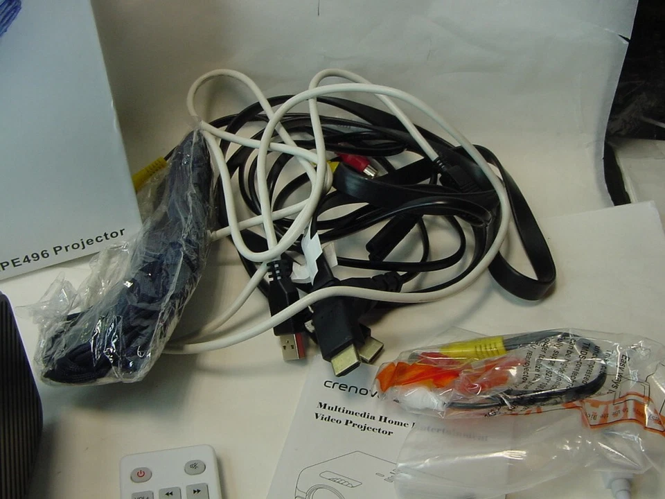 PROYECTOR CRENOVA XPE496 Foto 4 de 4