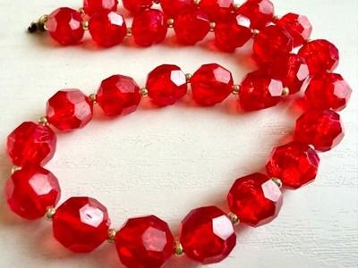Vintage Showa Retro Red Clear Pop Necklace, 43,5 cm, 70s-80s Style