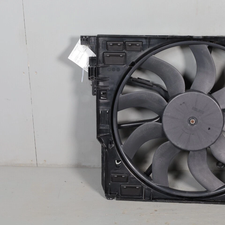 2011-2016 BMW 535i 640i 740i Radiator Cooling Fan 17427647652 OEM Used - Изображение 2 из 4