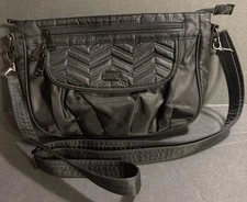 Lug Mambo Crossbody Purse Adjustable Handbag Black SUPER NICE 👀👀