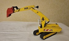 Matchbox Superkings K-41 JCB 808 Excavator - Original Tracks.