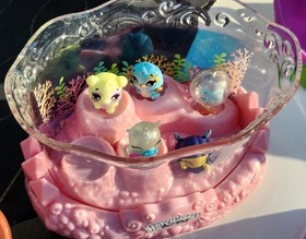 Hatchimals lot Hatchery Nursery, Tropical Party, Coral Castle, Aquarium, 59 figs