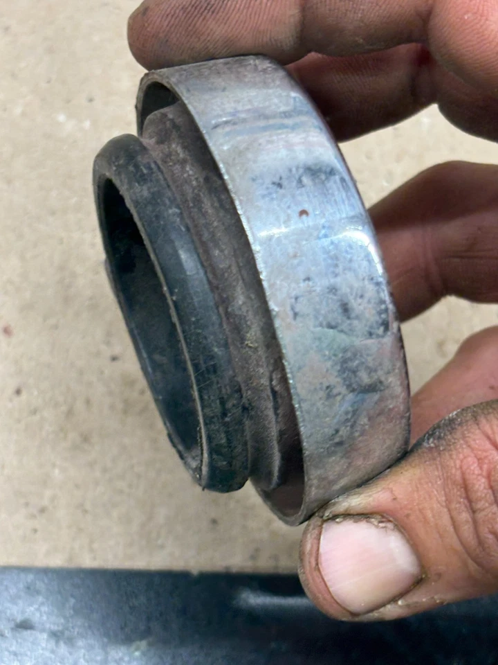 Camión Chevrolet GMC 1963 1964 1965 1966 C10 1960 66 usado bocina botón tapa OEM Foto 4 de 4