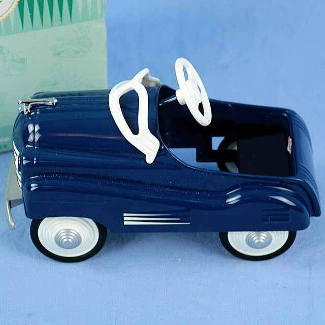 Hallmark Kiddie Car Classics Pedal Car 1948 Murray Pontiac QHG9026 eBay