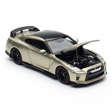 Motorhelix 1/64 Nissan GT-R R35 Track Edition Enginneered By Nismo T-Spec#M63504