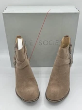 Sole Society So-Maris womens taupe suede ankle bootie heels size 11M.