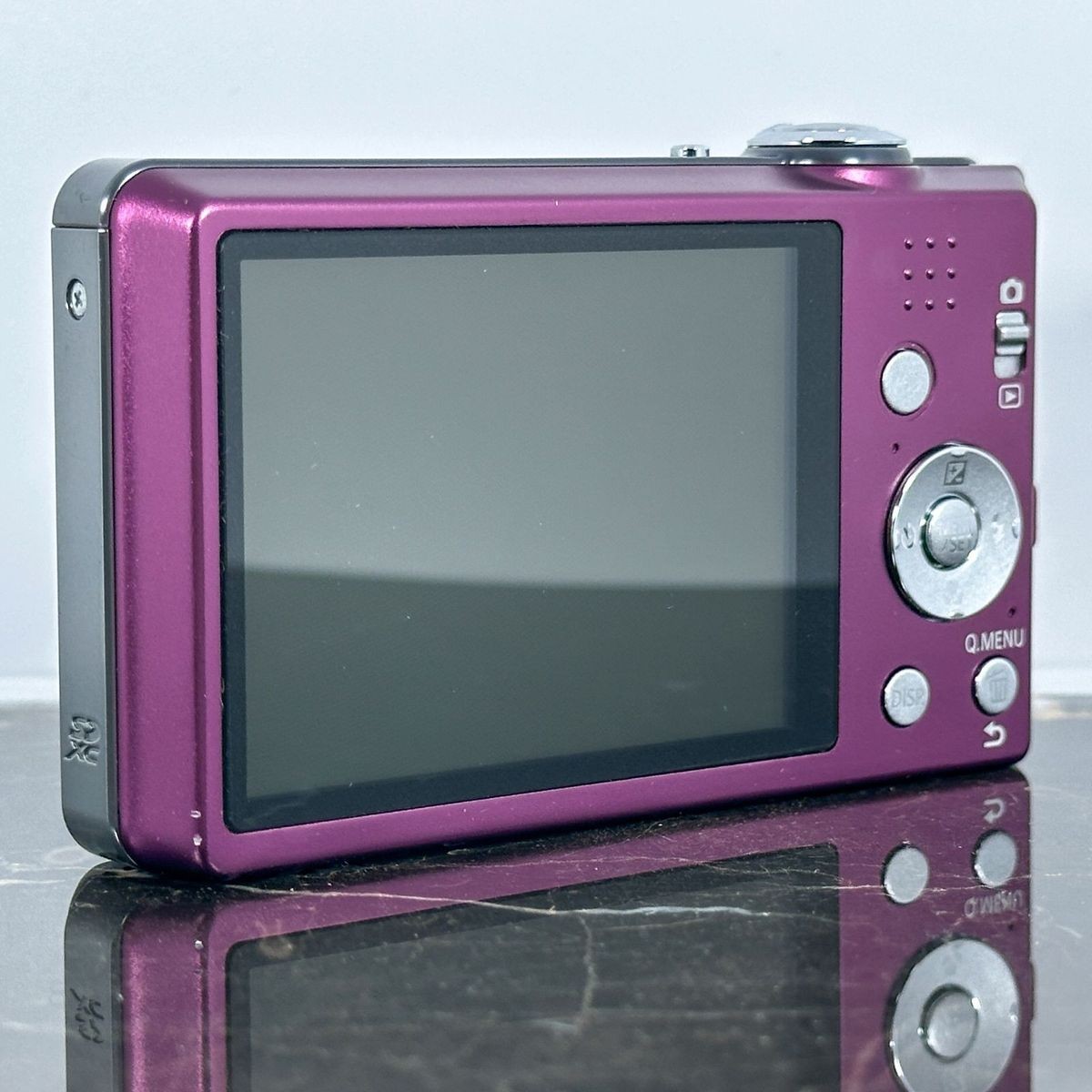 Panasonic LUMIX DMC-FH5 16.1MP Digital Camera - Rare Violet