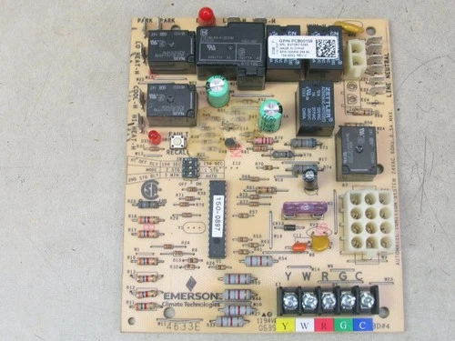 GOODMAN PCB00109 Furnace Control Circuit Board 50M56-289-90 EMERSON 4633E