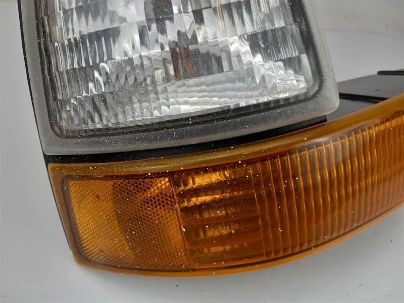 Ford Ranger 1998 luz intermitente delantera derecha Foto 2 de 4