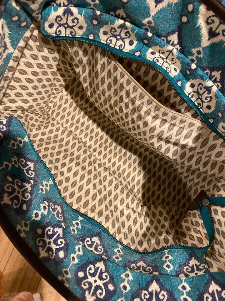 BELLA TAYLOR Handbag Purse Shoulder Tote Southwest Style Zipper Pockets Boho - Image 4 of 4