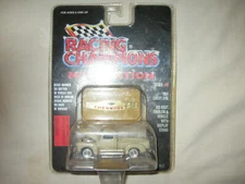 Racing Champions Mint Edition 1950 Chevy 3100 Pick Up Truck Issue #19 Die Cast