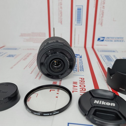 Nikon AF-S Nikkor 18-105mm 1:3.5-5.6 DX SWM VR ED IF 67 Camera Lens w/ Covers - Picture 14 of 16