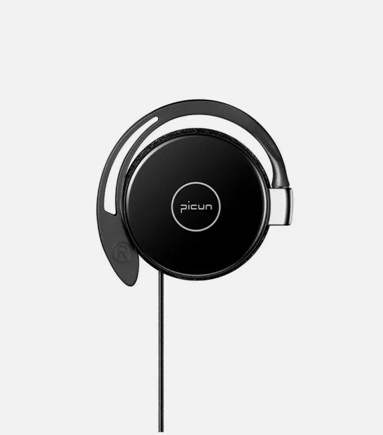 Clip on online earphones for running
