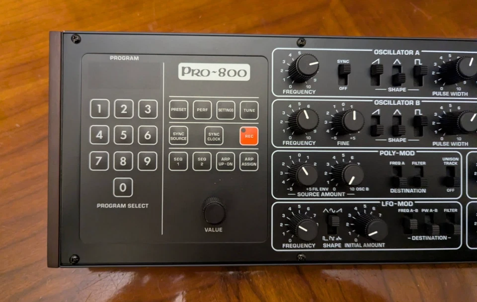 Behringer Pro 800 8-Voice Analogue Desktop Synth - Image 2 of 4
