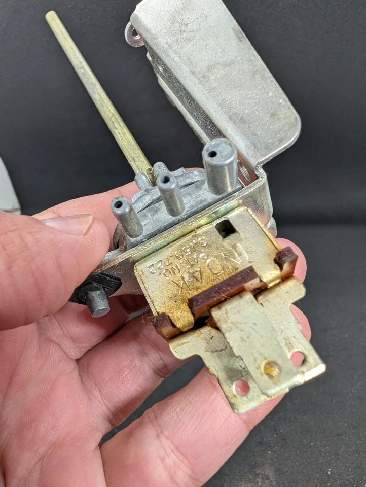 Nuevo de Lote Antiguo 197 1968 Pontiac Bonneville Grand Prix Calentador Soplador Interruptor de Válvula de Aspiración Foto 4 de 4