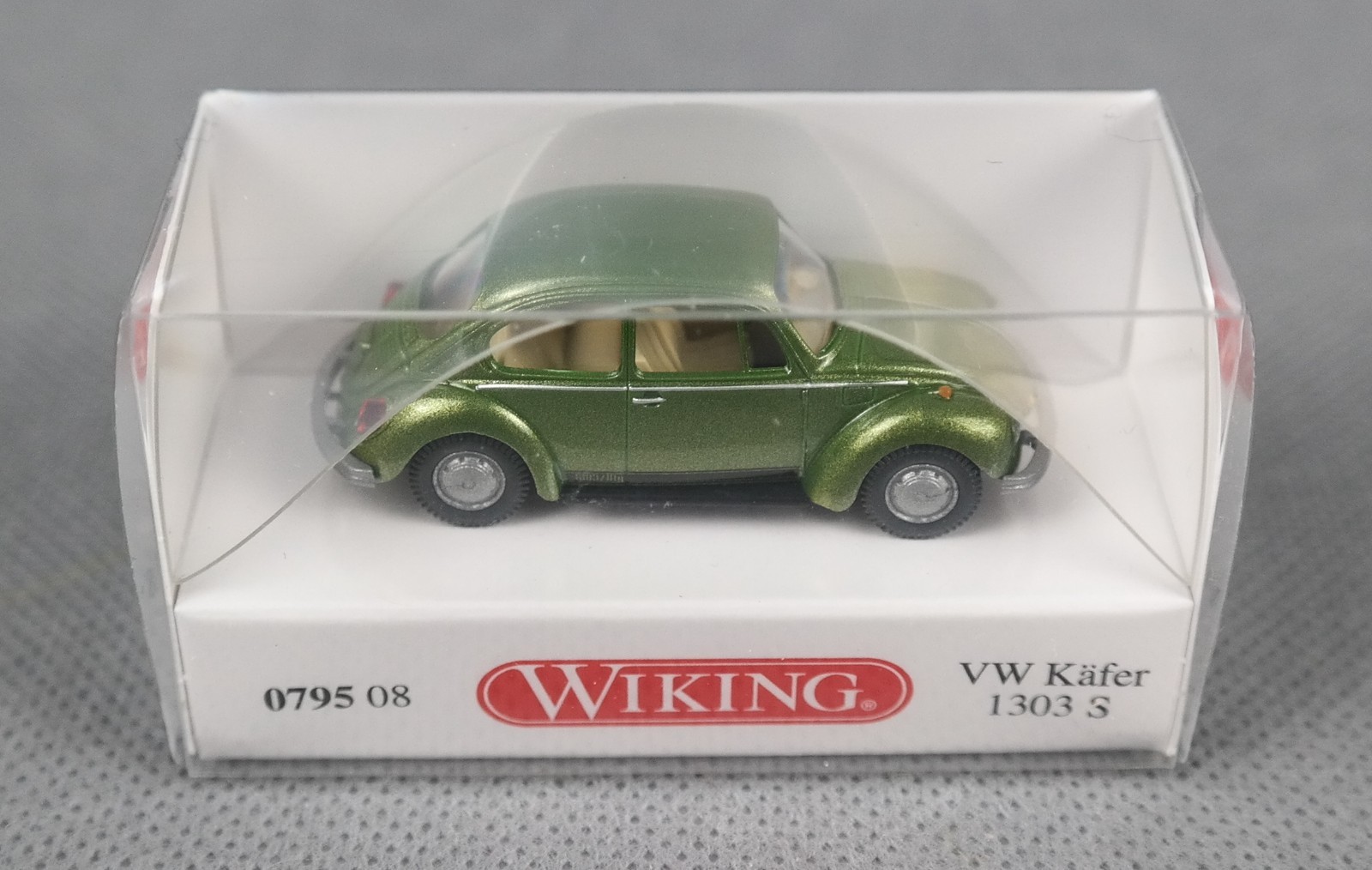 WIKING 079508/0795 08 H0,1:87 - VW Käfer 1303 - moosmetallic NEUWARE!