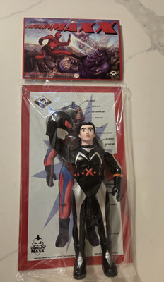 Max Toy Co x Mark Nagata: Captain Maxx - Black/Silver (Sofubi Vinyl)