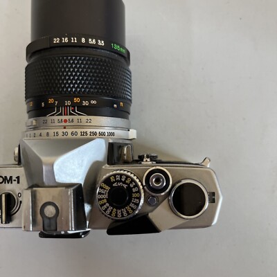 OLYMPUS OM-1 SLR Film/F.Zuiko OM Systm/135mm F3.5 Lens