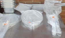 Image of SAINLESS STEEL SKIMMER, SIEVE, ROUND MESH, 20.4CM OR 25CM, VOGUE J674 OR OTHER