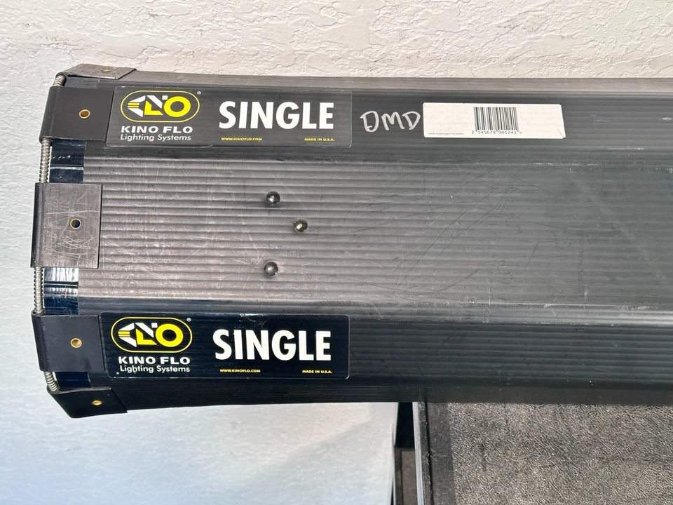 Kino Flo Single Bank 4ft. Model FIX-4801-/ FIX-2401 / FIX-1501 Series BAL-105S - Image 3 of 4