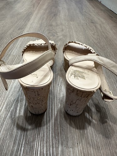 Kate Spade Tomas Ruffle Platform 3” Wedge Sandals Size 7.5M Nude Beige Leather - Picture 13 of 14
