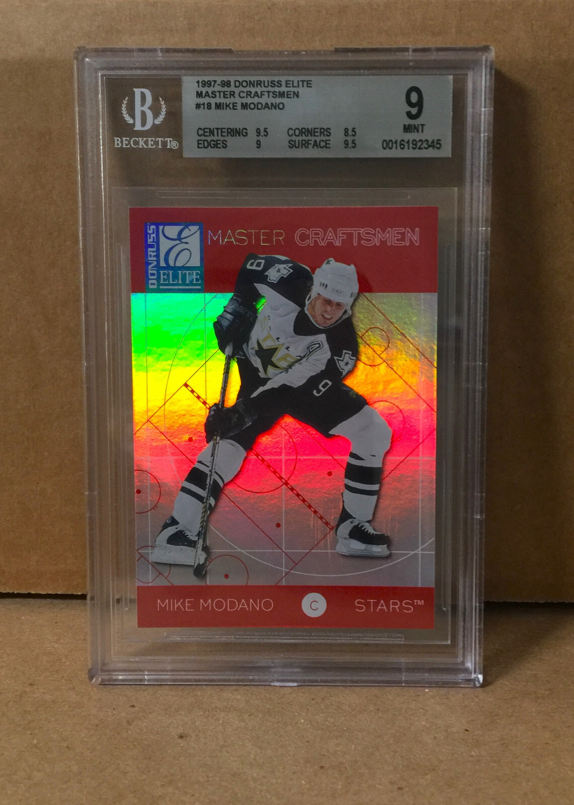 1997-98 Donruss Elite Mike Modano Master Craftsmen /100 BGS 9 MINT POP 1 (MB)