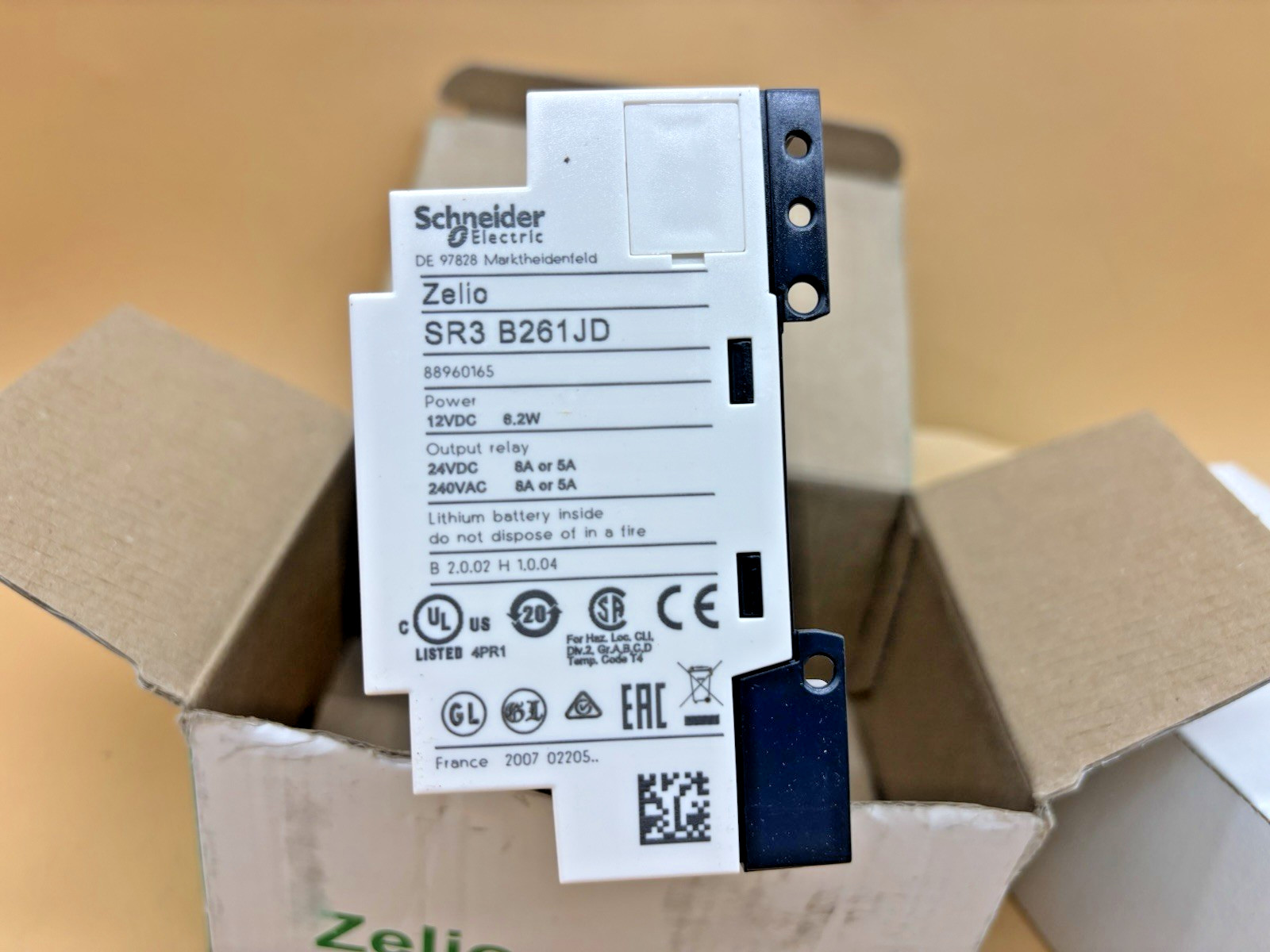 Automate programmable Zelio SR3B261JD Schneider Electric 12VDC compact