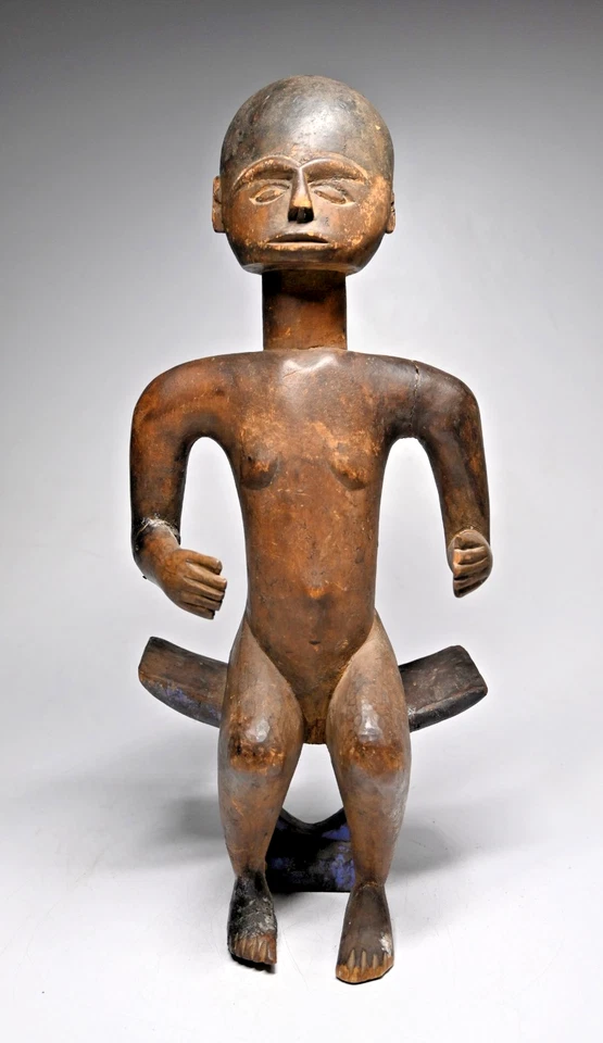 Un antiguo antepasado sentado Akan muy fino ex Stirner Foto 2 de 4