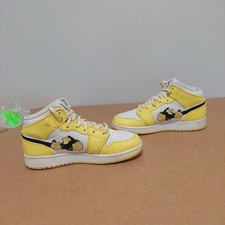 Nike Air Jordan 1 Mid SE GS Floral Rose Patch...