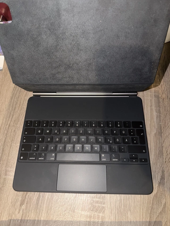 Apple iPad Pro 12,9'' 3. Gen. WiFi Mit 256GB, Magic Keyboard und Apple Pencil - Bild 4 von 4