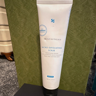 SkinCeuticals Micro-Exfoliating Facial Scrub Exfoliating for Clogged Pores 5 oz