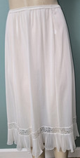 Vintage Kayser White Nylon Half Slip with Ruffle Size 30
