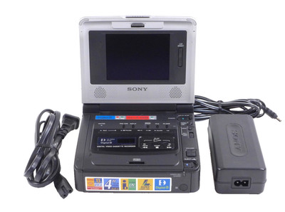 Sony GV-D800 Video Walkman Digital8 Hi8 Video8 VCR Recorder-Player
