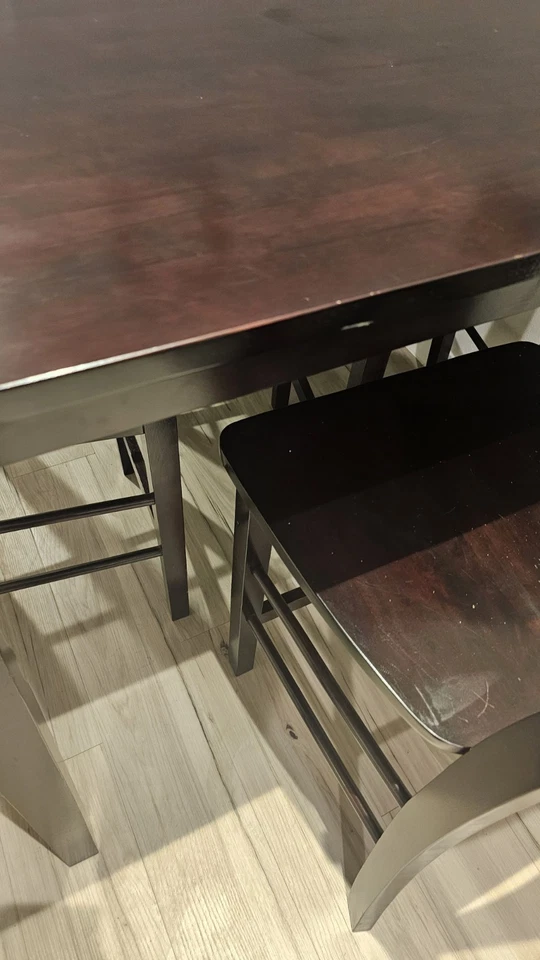 MUST SELL BY NOV 16TH! Preowned Dark Brown Dining Room/Kitchen Table w/4 Chairs. - Image 2 of 3