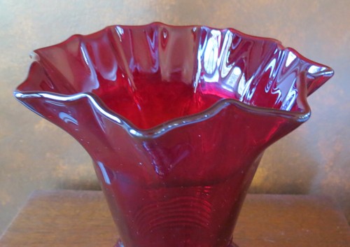 New Martinsville Ruby Red Radiance 10” Double Crimped Vase - Picture 3 of 4